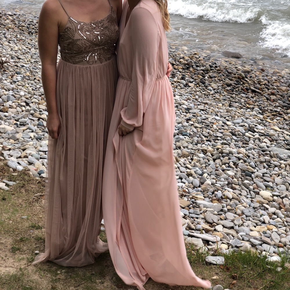 Lulus maya champagne blush bridesmaid dress size 4